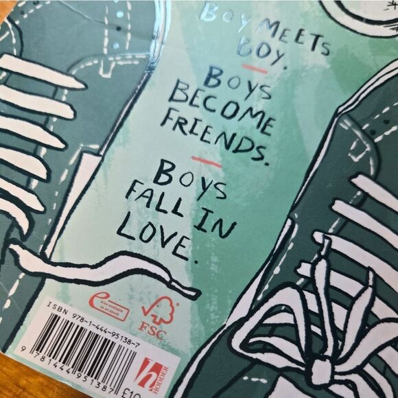 This Book Is Gay Juno Dawson‎ Heartstopper Alice Oseman young adult novels book - Picture 6 of 7